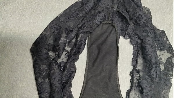 Me Corrí Sobre Los Calzones Negros De Encaje De Mi Mejor Amiga