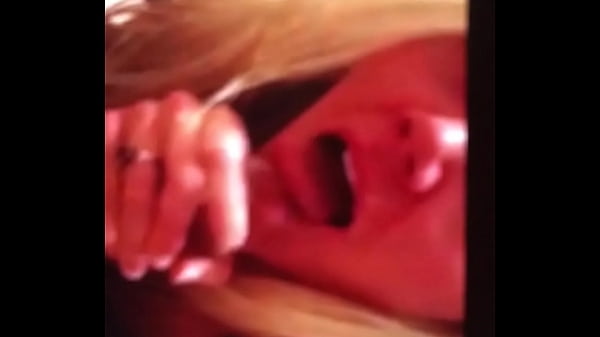 Dee Suckin & Milkin Me !