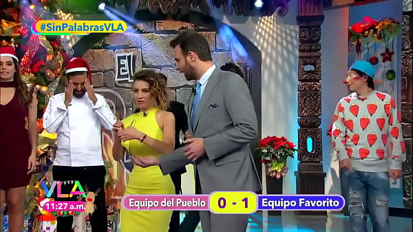 Ingrid Coronado Culazo En Minivestido Amarillo Entallado VLA 11dic17