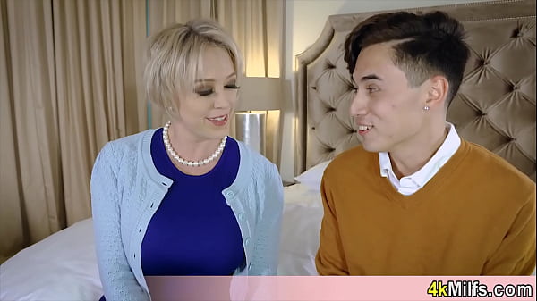 Beautiful MOMMY Seduced Her Stepson For A Quick Session Because She Savors Off-limits Sex