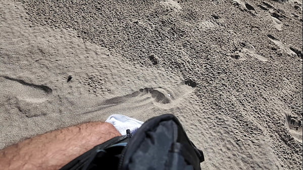 Voluptuous Newcomer Nudist And Voyeur On The Beach. Funny Dildo! "Bye Bye!"