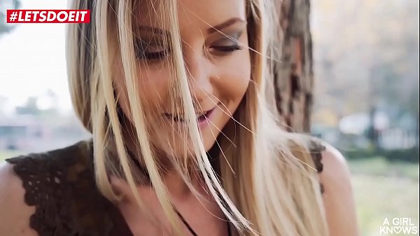 LETSDOEIT - Valentine's Day Romantic Pussylicking For Aroused Young-babes