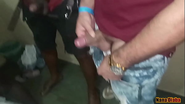 Meus Amigos Minhas Amigas Minhas Fantasias Chupei Uma Xota Manhosa Melada Na Frente Deles Com Tesao