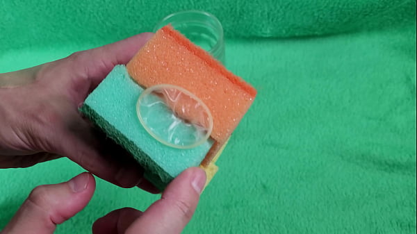 HOW TO MAKE A REALISTIC SNUG CUNT FROM GLASS