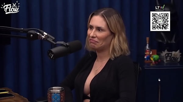 EMME WHITE - REVELA SEGREDO PARA OS HOMENS MANDAREM BEM