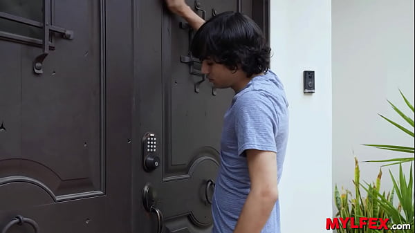 Mylfex - Lucky Boy Visits His Friend But Instead Caught His Step-Mom In The Bathroom