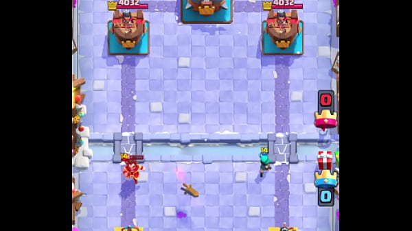 Clash Royale - Espancando Uma Vadia