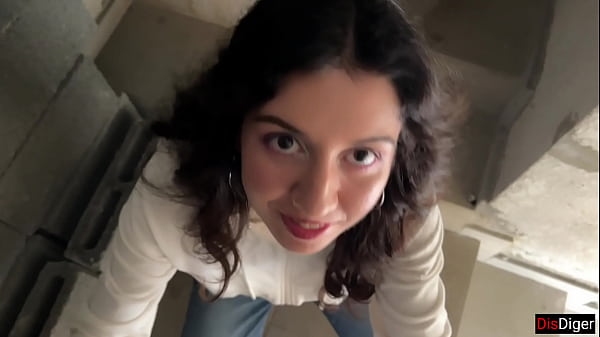 Chick Asks To Spunk On Her Face For CumWalk On The Streets - Public Fellatio