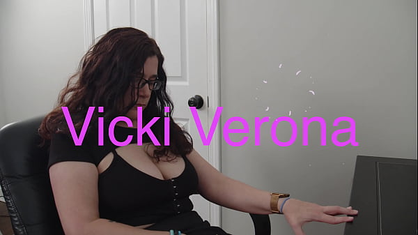 Stroking Late - Vicki Verona - Dom Cruise