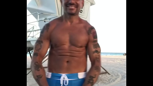BEACH BOD PORN STAR MAXXXX LOADZ