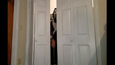 Tug Off On Halloween Prank (Preview)