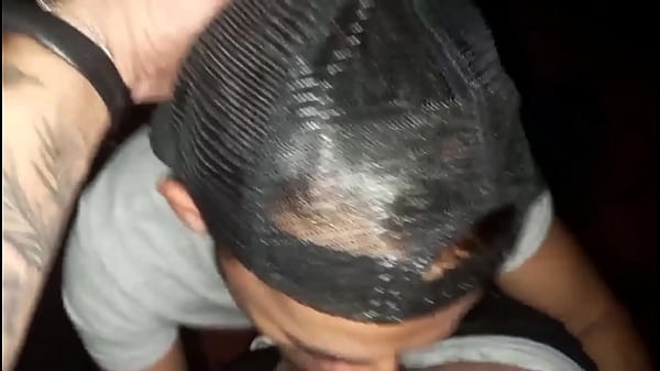 CHUPEI VARIAS ROLAS NO CINEMA PORNO - COMPLETOS NO MEU RED