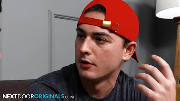 Hot Straight Fratboys Decide To Camming For Some Extra Gyrates - Masyn Thorne, Andrew Miller - NextDoorStudios
