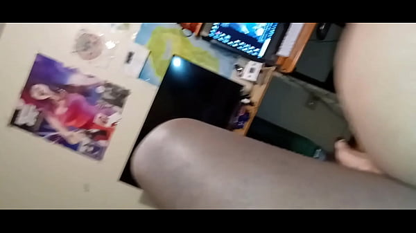 Gor!lla Uncut Pipin' Close Up