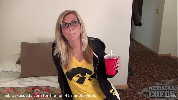 Miranda Debut Exploiting A Dildo Ever In Her Life