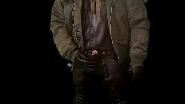BlackLeatherHands MIT 12ER PRINZ ALBERT