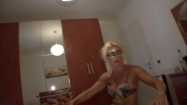 Candid Unscripted Hammer With 2 New Girls
