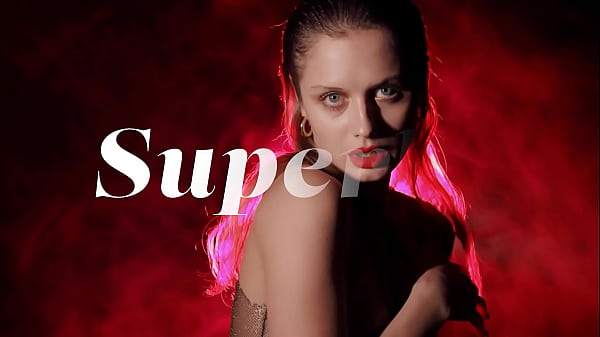 Amelie Lou's Sensual Moves And Hot Bod Will Make You Fall In Cherish - SUPERBE