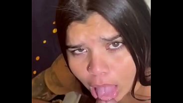 Esposa Infiel!! Tiene Sexo Duro Con El Vecino Mientras Su Marido Está En El Supermercado