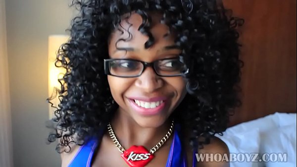Ebony Banks Gets Banged Forceful By Bbc