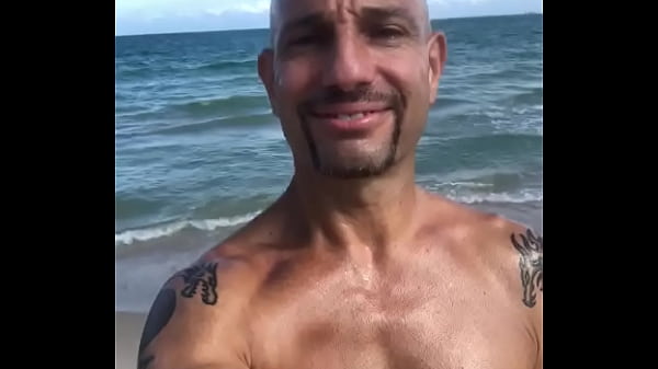 The Happy Pornstar Maxxx Loadz