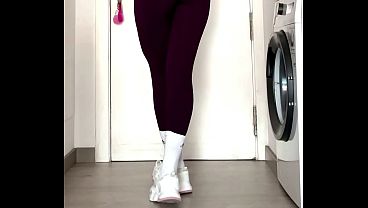 Pissing My Leggings After The Gym: Got Home With A Bursting Full Bladder Wetting My Tight Pants & Panties