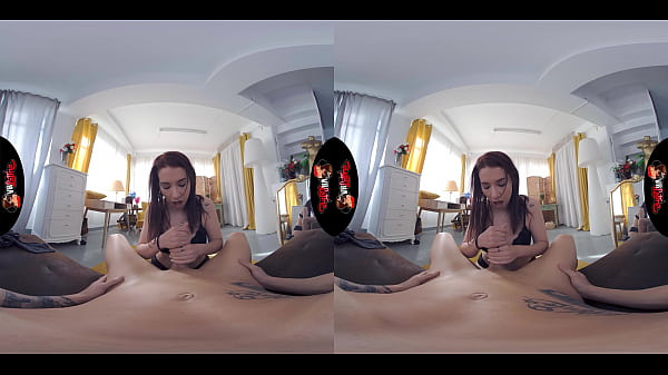 VRLatina - Massive Tit And Ass Sex Beast Zenda VR Experience