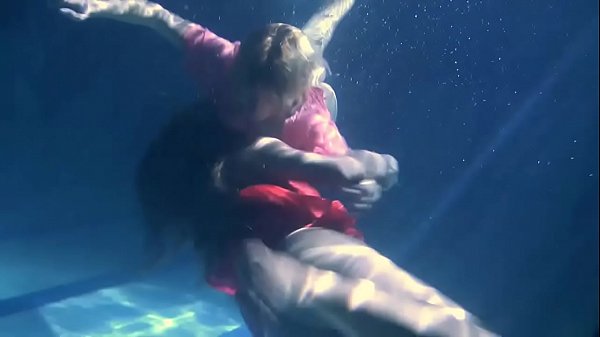 Lilia Mihalkova And Natalia Kupalka Underwater Lesbians