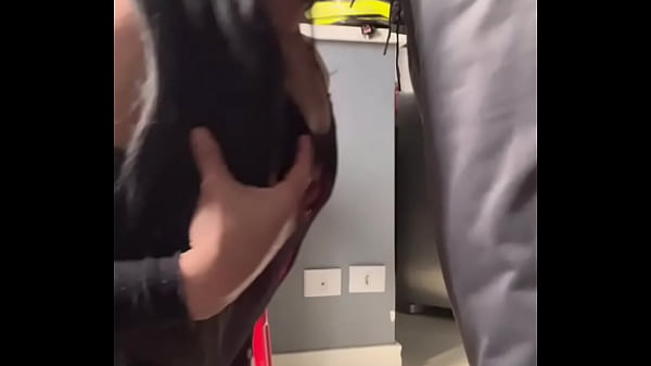 MECÂNICO NEGÃO METEU A PICA FORTR