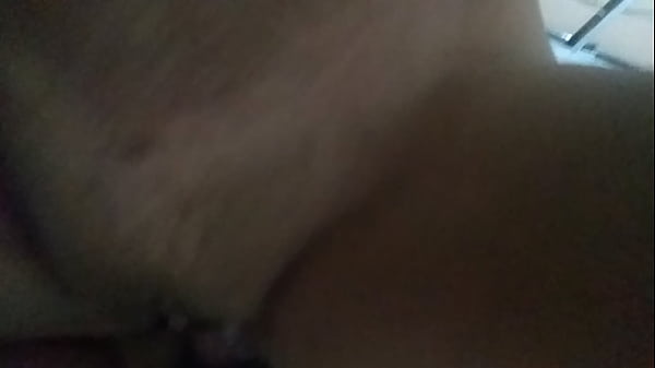 COJIENDOA SEÑORA INFIEL GIME Y GOZA CON LA VERGA