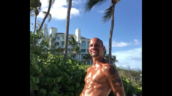 THE BEACH FIGURE PORNSTAR MAXXX LOADZ
