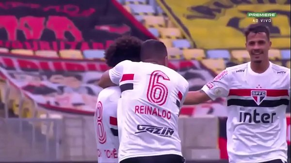 Flamengo Tomando D. Pro São Paulo Em Casa