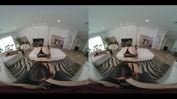 BDSM: Session With Luna Exquisite