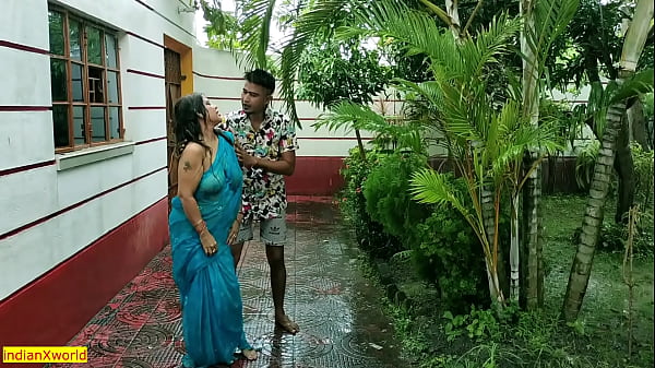 Indian Sultry Aunty Outdoor Sex At Rainy Day! Hardcore Sex