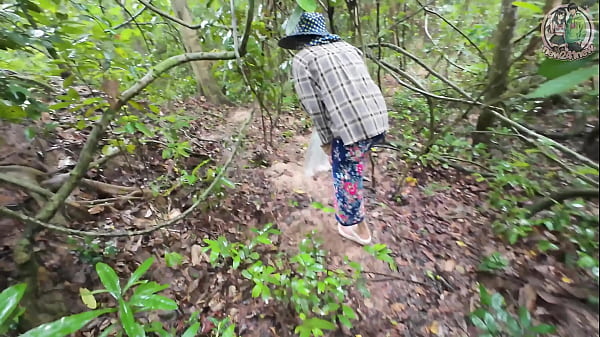 Novice Thai Villagers Have Sex In The Forest Public 4K 18