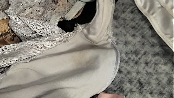 Masturbarme Con Los Panties Usados De Mi Amiga