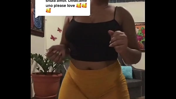 Bunduda Com Calcinha Marcando