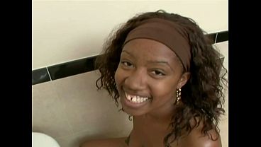 Ebony Young-babe Gets Screwed In The Bathroom By Her Chief At Her New Job