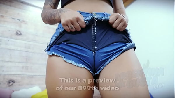 Bouncy Behind Latina Booty Shaking In Tight Denim Shorts