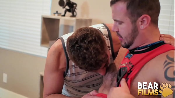 BEARFILMS Gays Peter Huges And Chip Nubile Bareback Hardcore