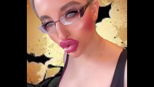 Sultry Power Of Queen