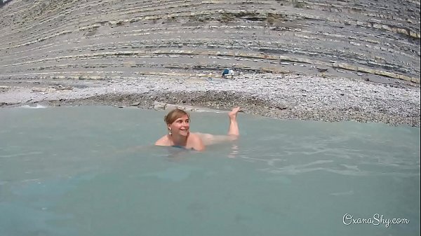 Exposing At The Seaside