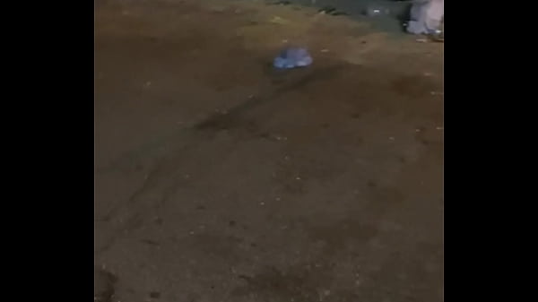 PAGUEI O MENDIGO PRA ME FODER