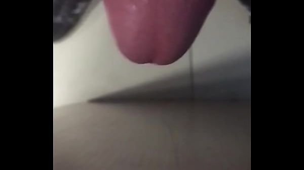 Mastrubate On Work.MOV