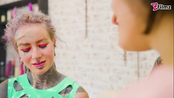Alt Honeys Take Own – Latex, Butt Sex Gape & Chastity On Punk Boy