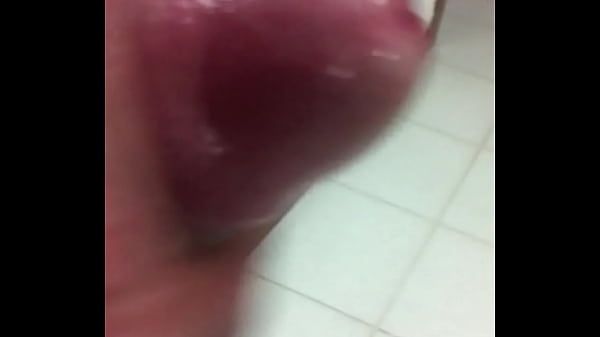 Col Cazzo In Mano Allo Specchio
