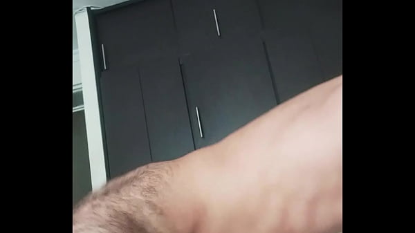 Me Excito Y Me Follo Mi Cama Hasta Correrme