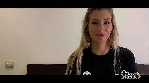Real Couple - Shona River Me Tells Me About Her Experiences And Ends Up Masturbating | Benefit Monkey