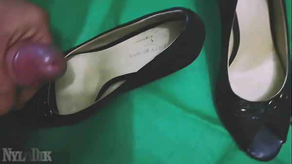 NyloDik FetishDiary Ep.1 "My Girlfriend's Mom's Shoes"