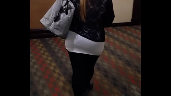 Fat Ass Wide Sides Auburn-haired On A Stroll - C33bdogg